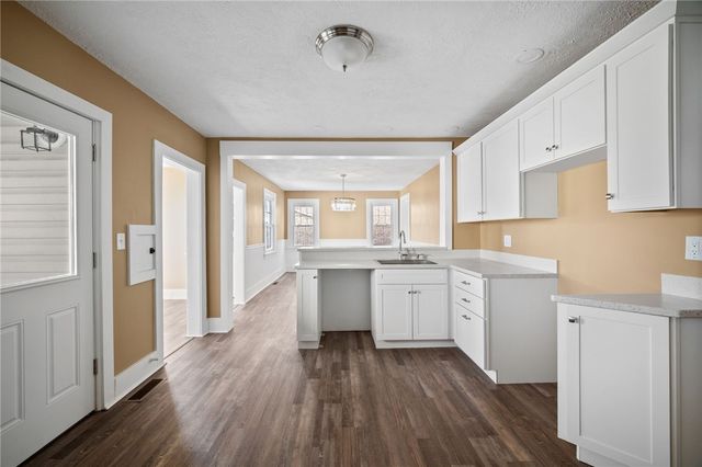 548 N Main St, Masontown, PA 15417