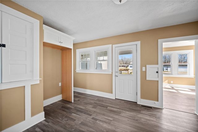 548 N Main St, Masontown, PA 15417