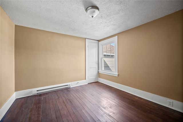 548 N Main St, Masontown, PA 15417