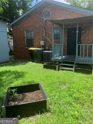 708 E 32nd Street, Savannah, GA 31401