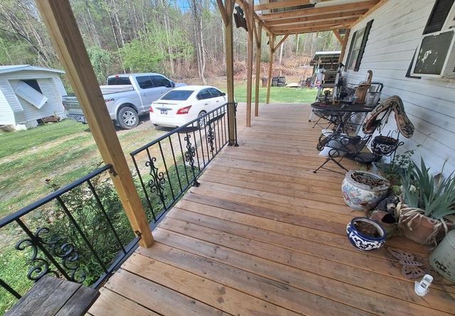 180 Walker Road, Tellico Plains, TN 37385