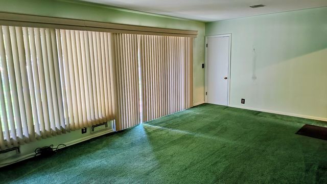 422 3 Mile Road Ne, Grand Rapids Twp, MI 49505