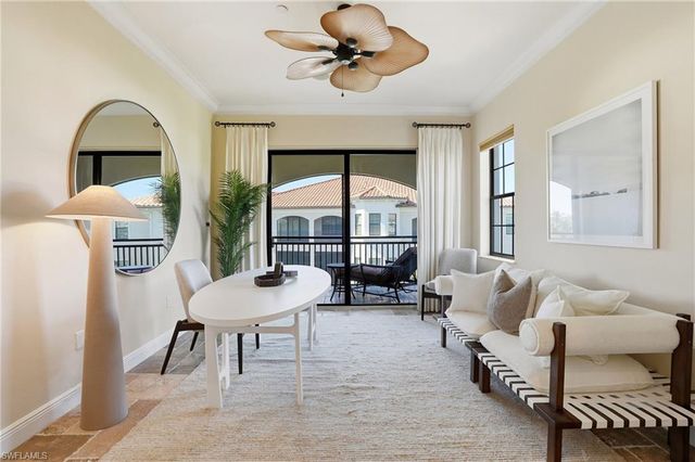 2546 Marquesa Royale Ln Apt 302, Naples, FL 34109