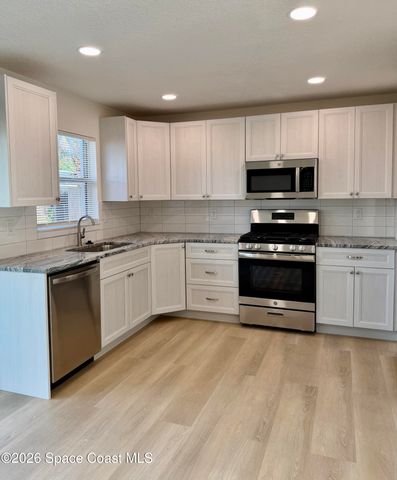 557 Chantilly Drive, Melbourne, FL 32935