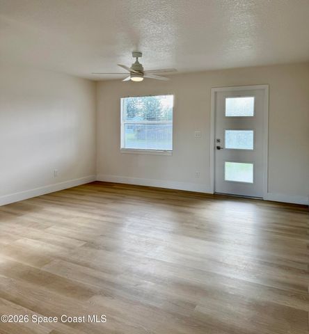 557 Chantilly Drive, Melbourne, FL 32935