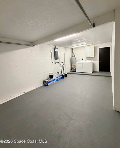 557 Chantilly Drive, Melbourne, FL 32935