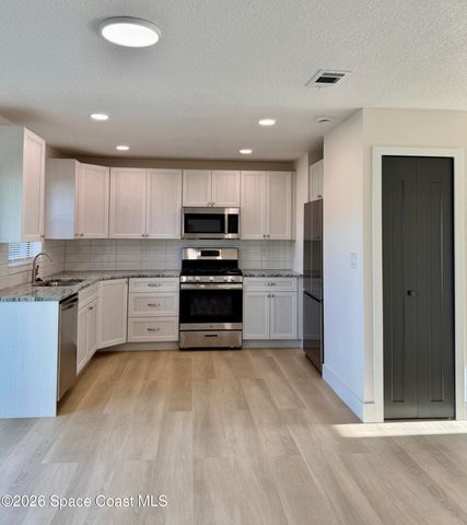 557 Chantilly Drive, Melbourne, FL 32935