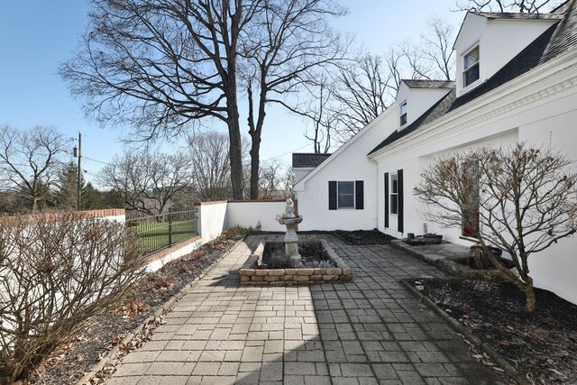41 Indian Run Drive, Dublin, OH 43017