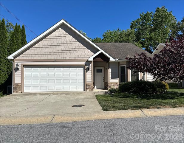 29 Kaylor Drive, Arden, NC 28704