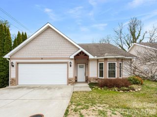 29 Kaylor Drive, Arden, NC 28704