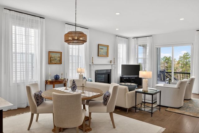 31 Kestrel Heights, Plymouth, MA 02360