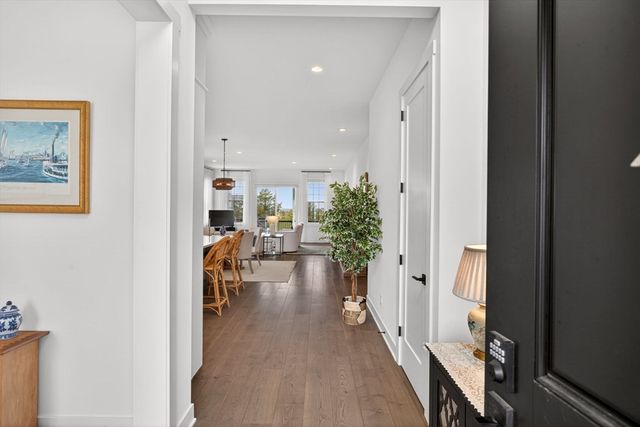 31 Kestrel Heights, Plymouth, MA 02360