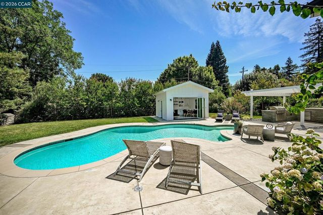 128 Via Bonita, Alamo, CA 94507