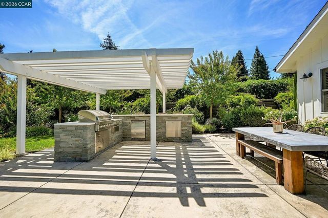 128 Via Bonita, Alamo, CA 94507