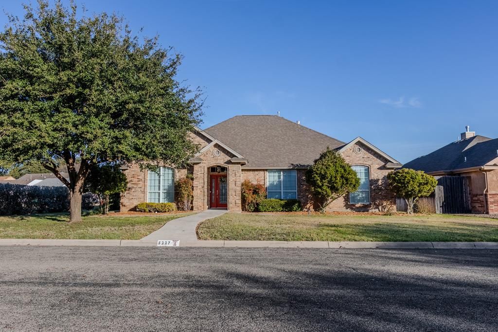 Image 1 of property listing at 5227 Westway Dr, San Angelo, TX 76904