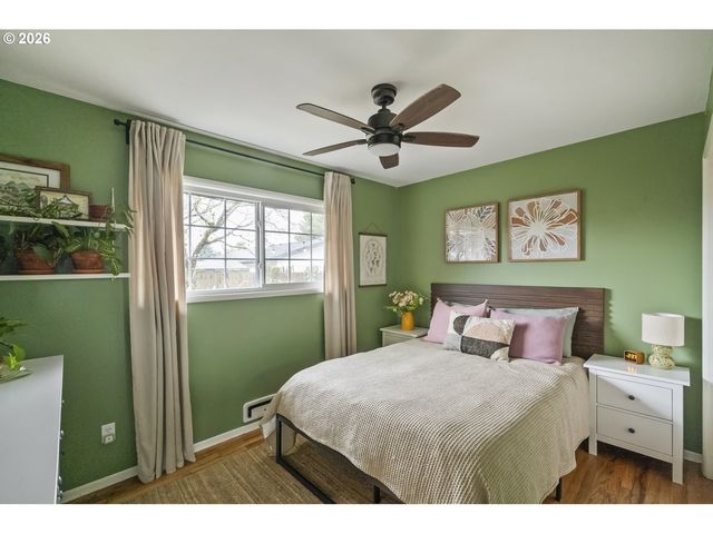 2330 Ne 121ST Ave, Portland, OR 97220