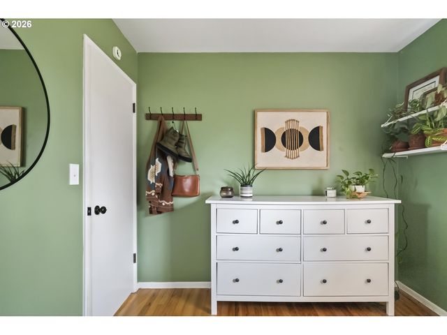 2330 Ne 121ST Ave, Portland, OR 97220