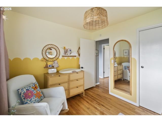 2330 Ne 121ST Ave, Portland, OR 97220