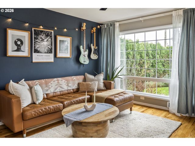 2330 Ne 121ST Ave, Portland, OR 97220