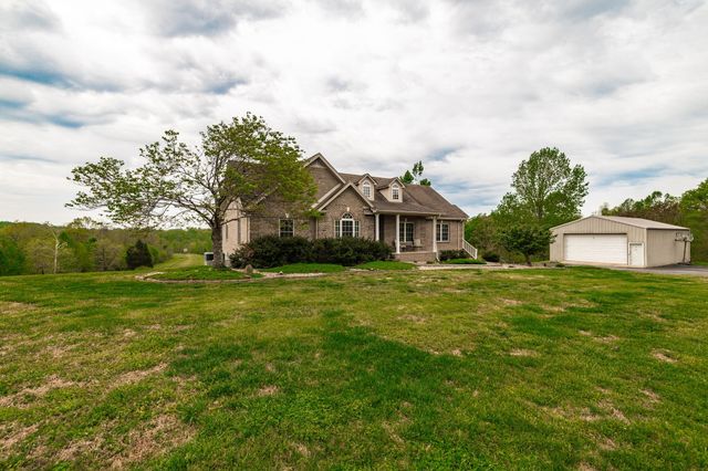 1103 Johnny Spears Rd, Westmoreland, TN 37186
