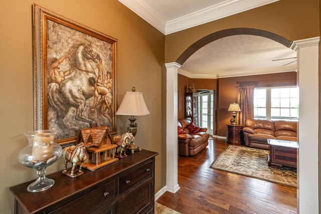 1103 Johnny Spears Rd, Westmoreland, TN 37186