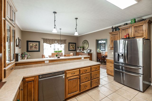 1103 Johnny Spears Rd, Westmoreland, TN 37186