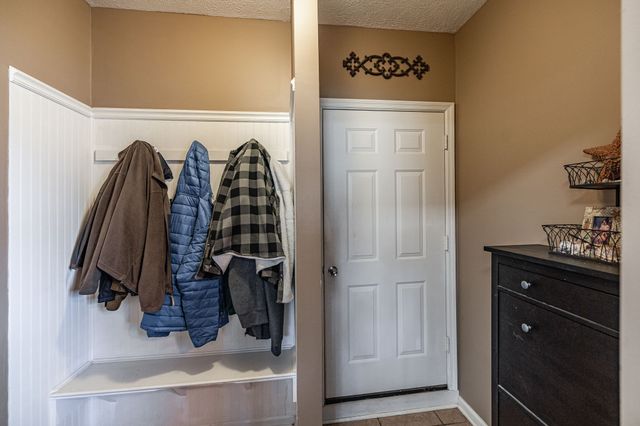 1103 Johnny Spears Rd, Westmoreland, TN 37186