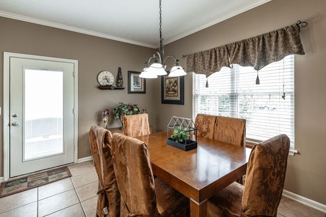 1103 Johnny Spears Rd, Westmoreland, TN 37186