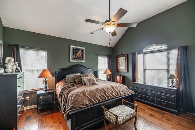 1103 Johnny Spears Rd, Westmoreland, TN 37186