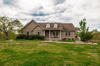 1103 Johnny Spears Rd, Westmoreland, TN 37186