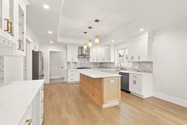 44 Buffington St, Attleboro, MA 02703