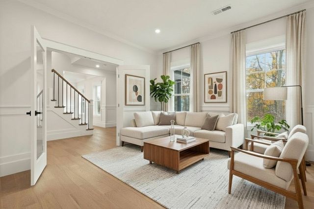 44 Buffington St, Attleboro, MA 02703