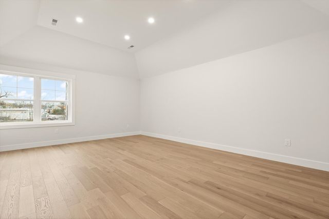 44 Buffington St, Attleboro, MA 02703