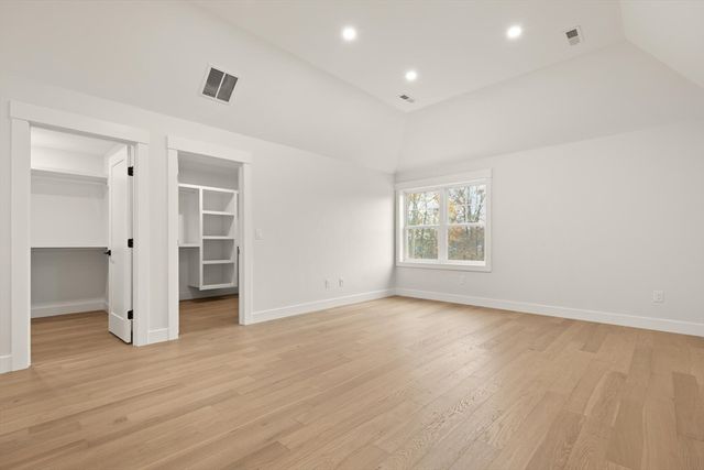 44 Buffington St, Attleboro, MA 02703