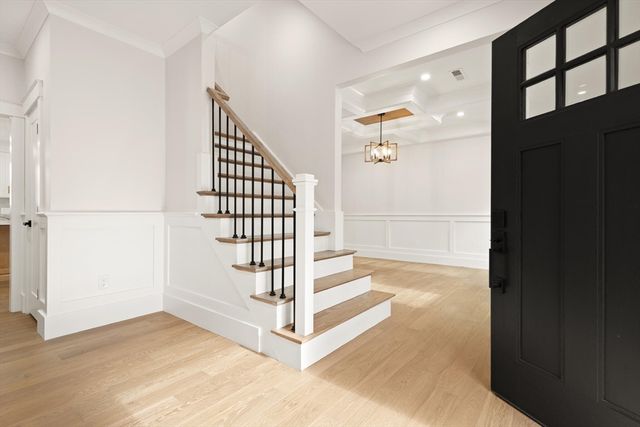 44 Buffington St, Attleboro, MA 02703