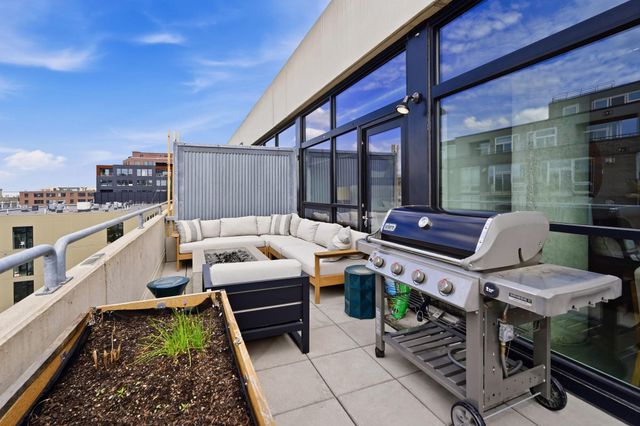720 N 4th Street 703, Minneapolis, MN 55401