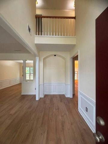 220 Gaines Oak Way, Suwanee, GA 30024