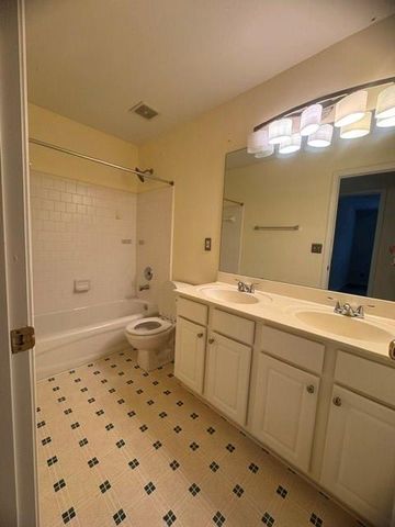 220 Gaines Oak Way, Suwanee, GA 30024