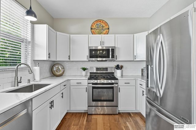 19026 Ontario Street, Omaha, NE 68130