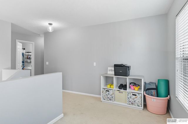 19026 Ontario Street, Omaha, NE 68130