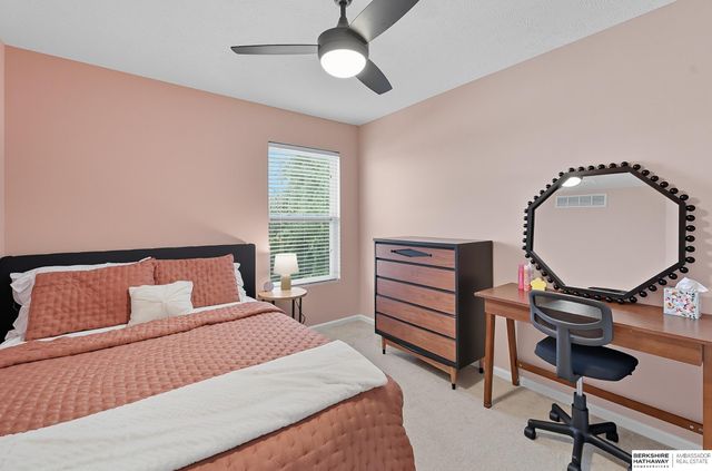 19026 Ontario Street, Omaha, NE 68130