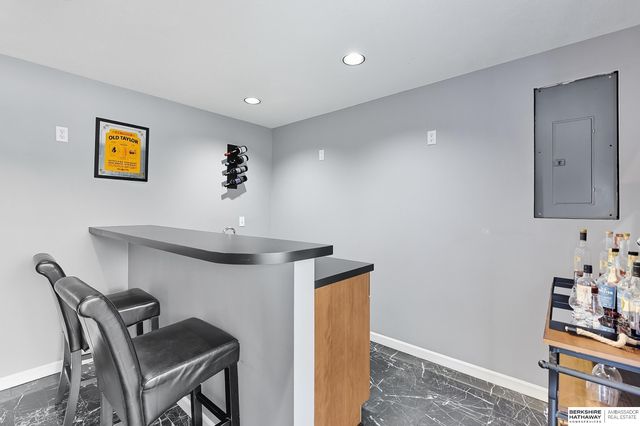 19026 Ontario Street, Omaha, NE 68130