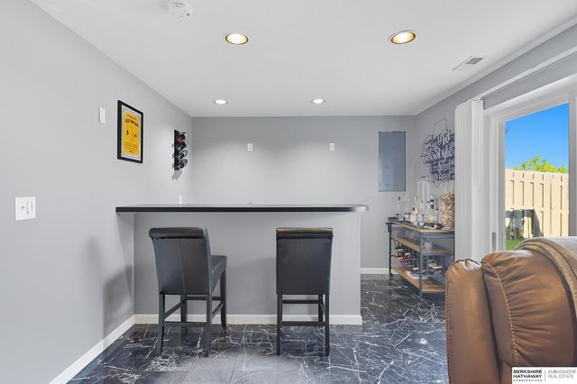 19026 Ontario Street, Omaha, NE 68130