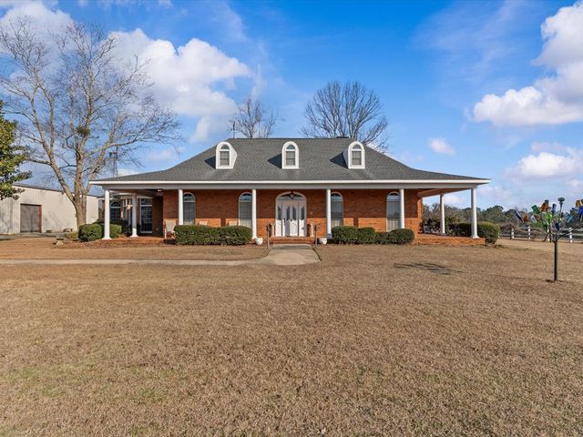 1420 County Road 41, Hartford, AL 36344