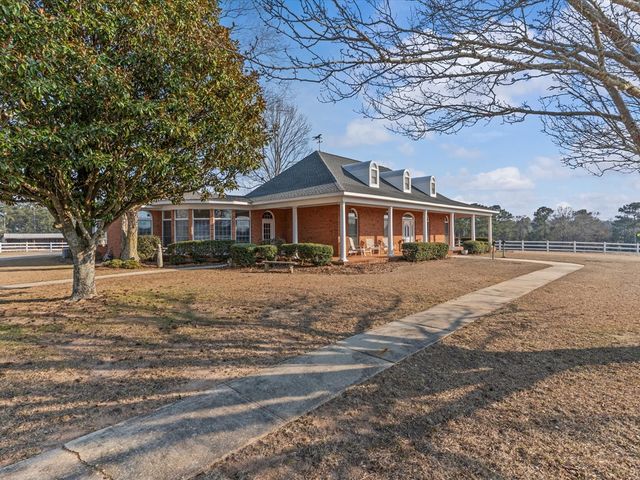 1420 County Road 41, Hartford, AL 36344