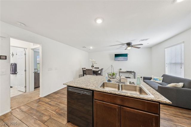 4612 Townwall Street, Las Vegas, NV 89115