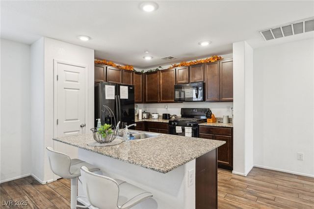 4612 Townwall Street, Las Vegas, NV 89115