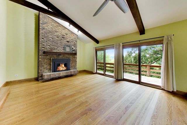 24283 N GRANDVIEW Drive, Lake Barrington, IL 60010