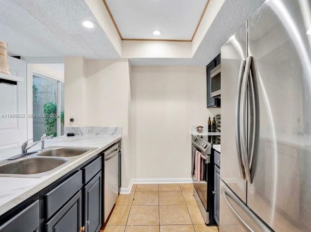 1433 Kittiwake Ct, Homestead, FL 33035