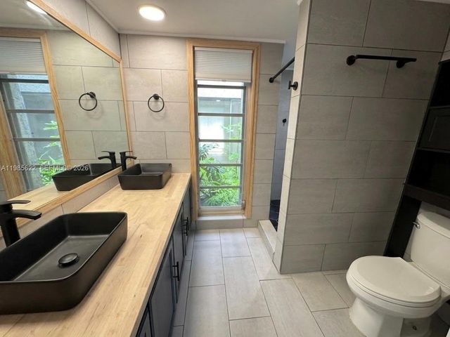 1433 Kittiwake Ct, Homestead, FL 33035